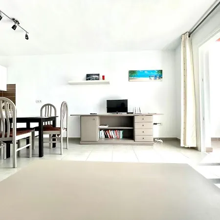Apartamento Con Wifi, Cerca De Playa Los Charcos * Costa Teguise