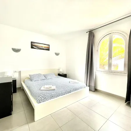 Apartamento Con Wifi, Cerca De Playa Los Charcos *