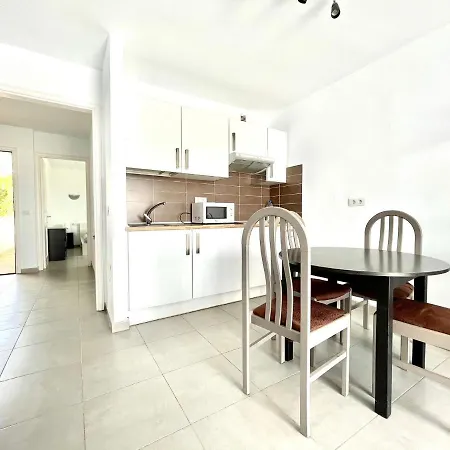 Apartamento Con Wifi, Cerca De Playa Los Charcos *