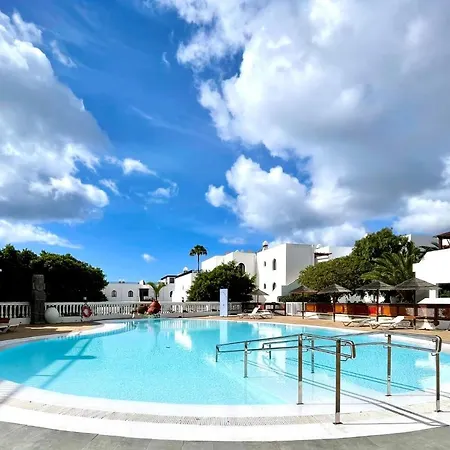 Apartamento Con Wifi, Cerca De Playa Los Charcos Apartment *
