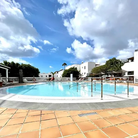 Apartamento Con Wifi, Cerca De Playa Los Charcos *